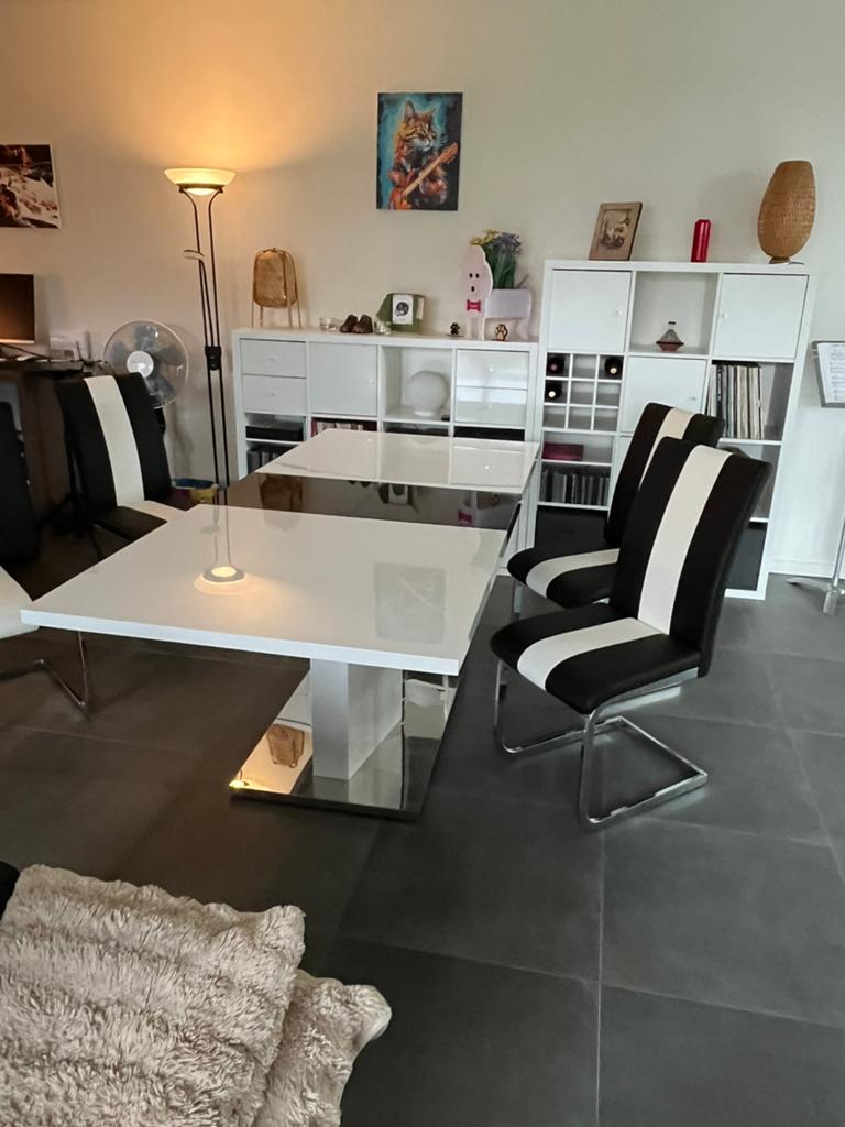 Moderne tafel met stoelen, Huis en Inrichting, Ophalen, Zo goed als nieuw, Modern, 4 tot 6 stoelen