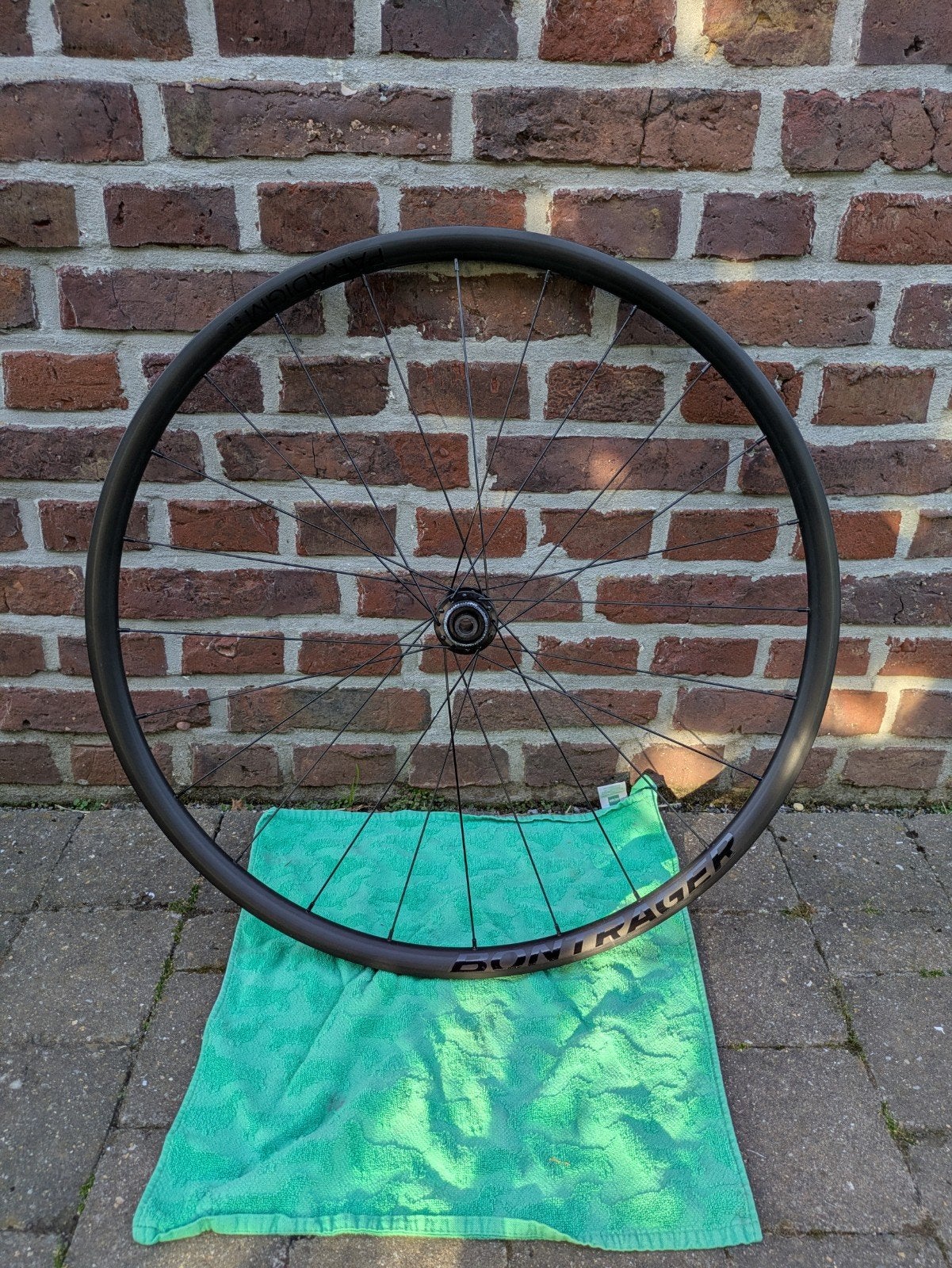 Wielset bontrager paradigm SL disc, Fietsen en Brommers, Fietsonderdelen, Racefiets, Ophalen