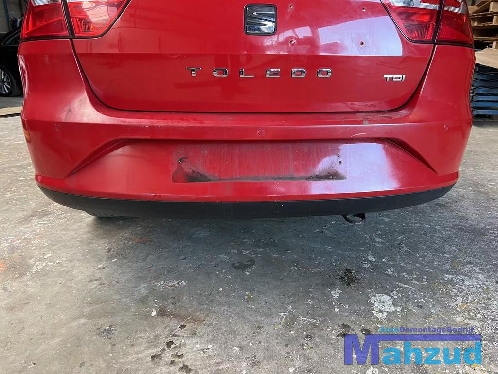 SEAT TOLEDO 4 Rood achterbumper 2012-2019, Arrière, Pare-chocs, Autovia A-2, Km 585 585
08760  Martorell, ES, SEAT S.A.