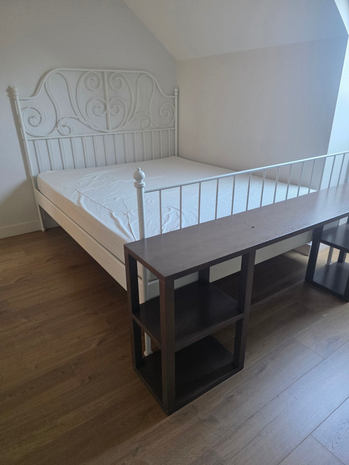 wit metalen bed ikea, Huis en Inrichting, Ophalen, Wit