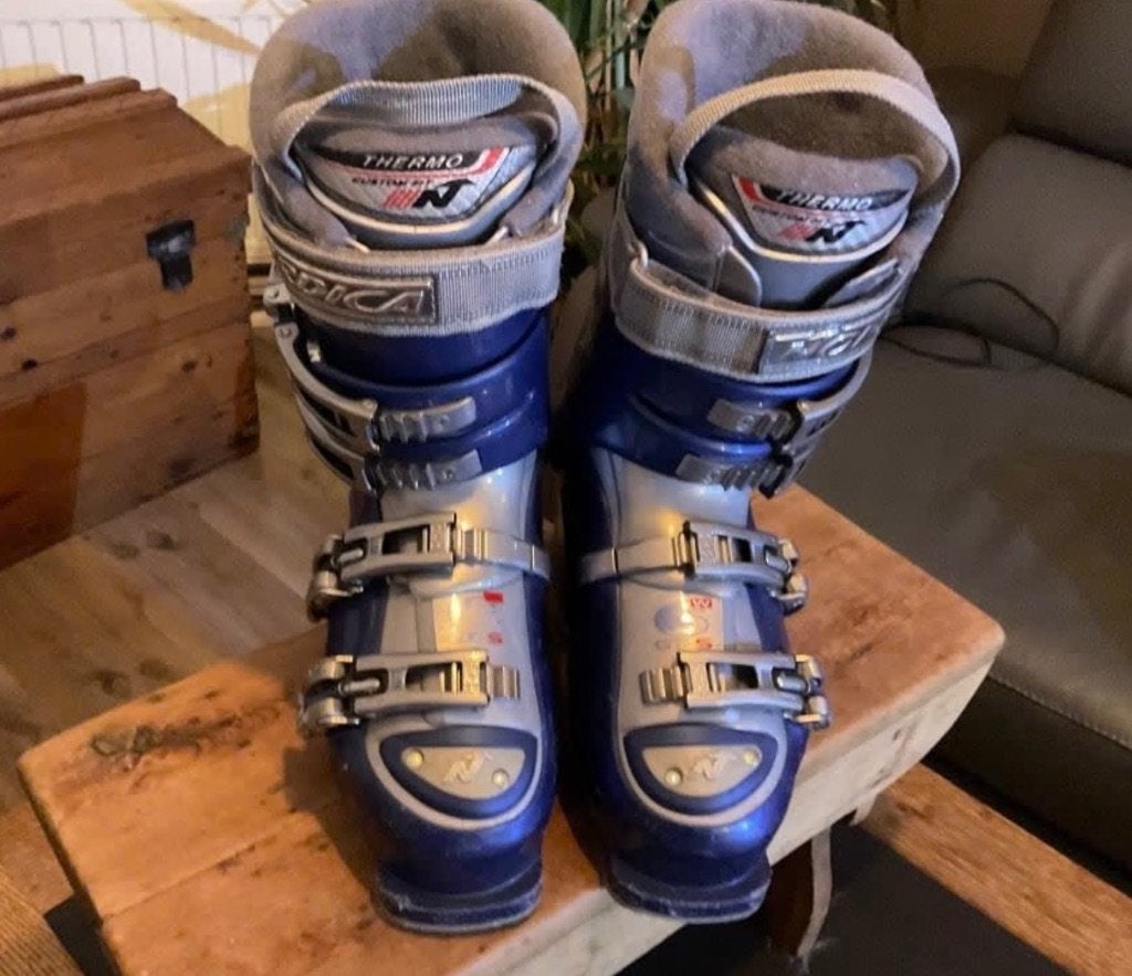 Nordica GTS 6 W Dames Skibotten 240 (EU 37.5), Sport en Fitness, Ophalen, Gebruikt, Schoenen, Nordica