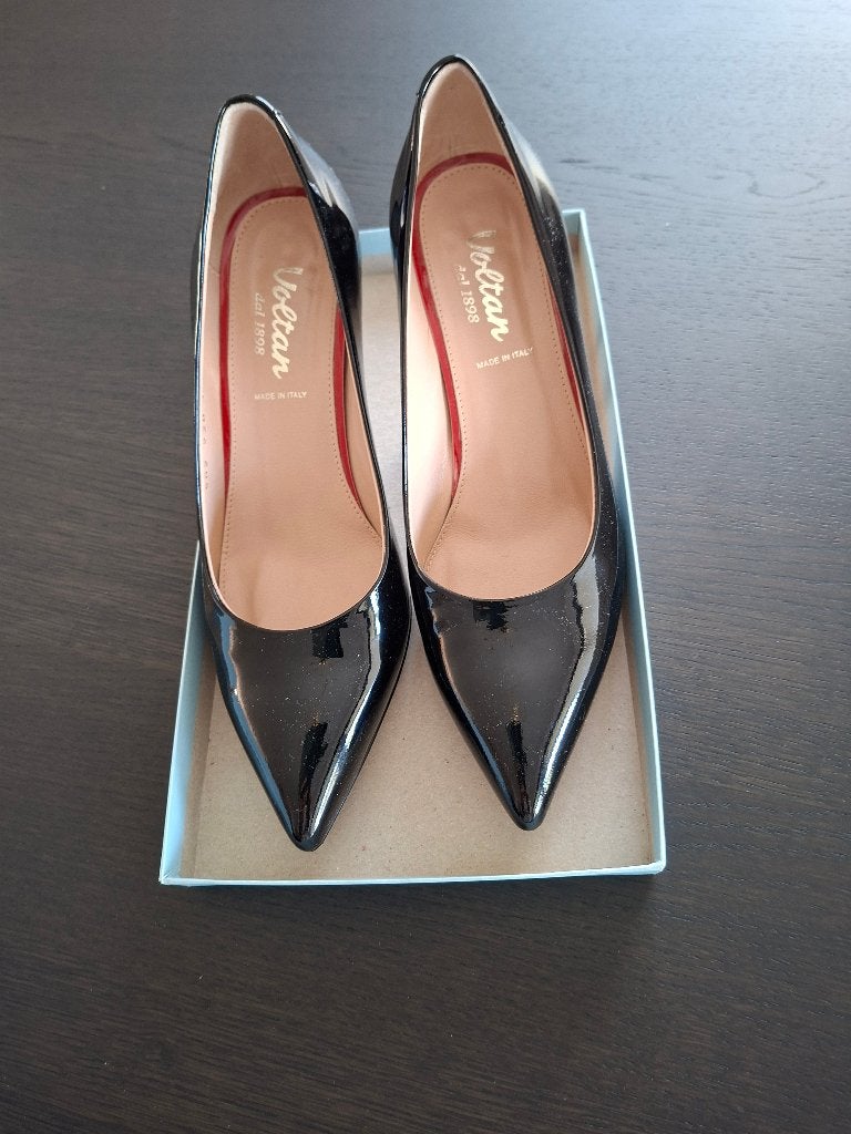 zwarte laklederen Voltan pumps, Kleding | Dames, Ophalen, Pumps, Zwart, Voltan