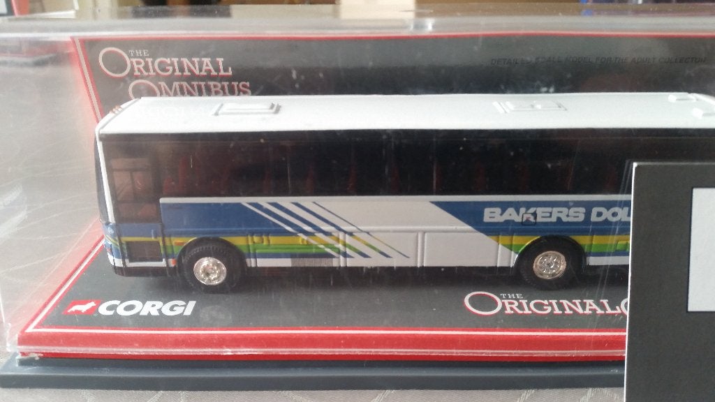 Corgi 42706 Van Hool Volvo B10M Alizee "BAKERS DOLPHIN" 1:76, Ophalen of Verzenden, Zo goed als nieuw, Bus of Vrachtwagen