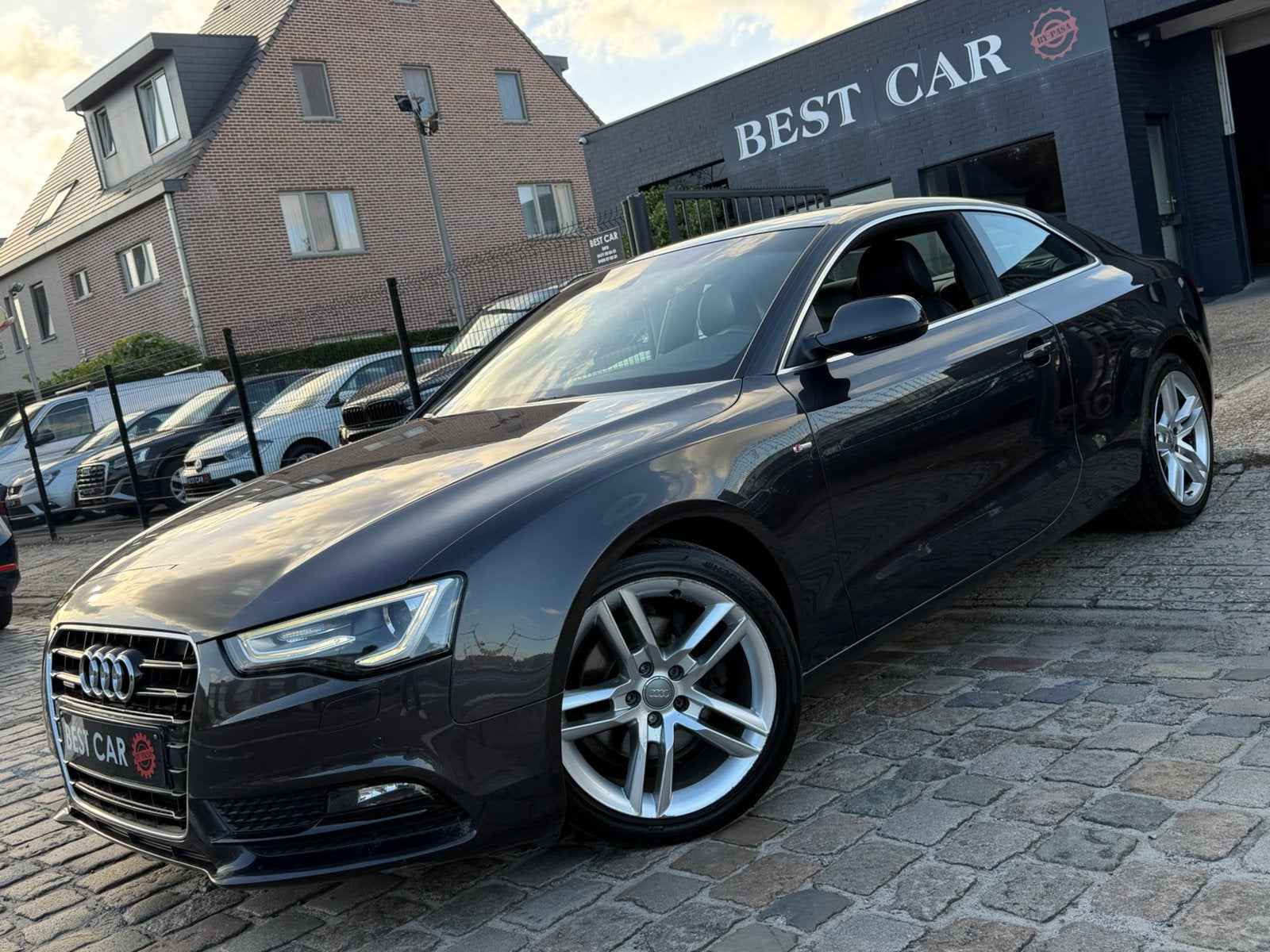 Audi A5 2.0TDi Quattro * S Line, Auto's, Bluetooth, Zwart, 4 cilinders, https://public.car-pass.be/vhr/8ad5410e-1818-4b8e-b223-969315086735