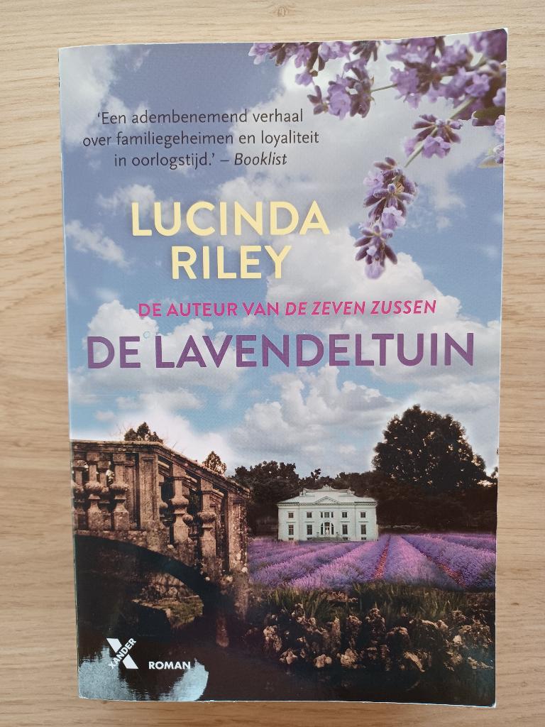 Lucinda Riley - De Lavendeltuin, Ophalen of Verzenden, Zo goed als nieuw, Lucinda Riley