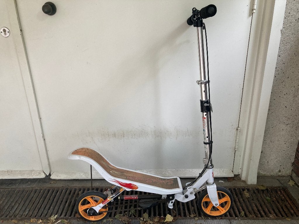 SPECE SCOOTER, Fietsen en Brommers, Ophalen