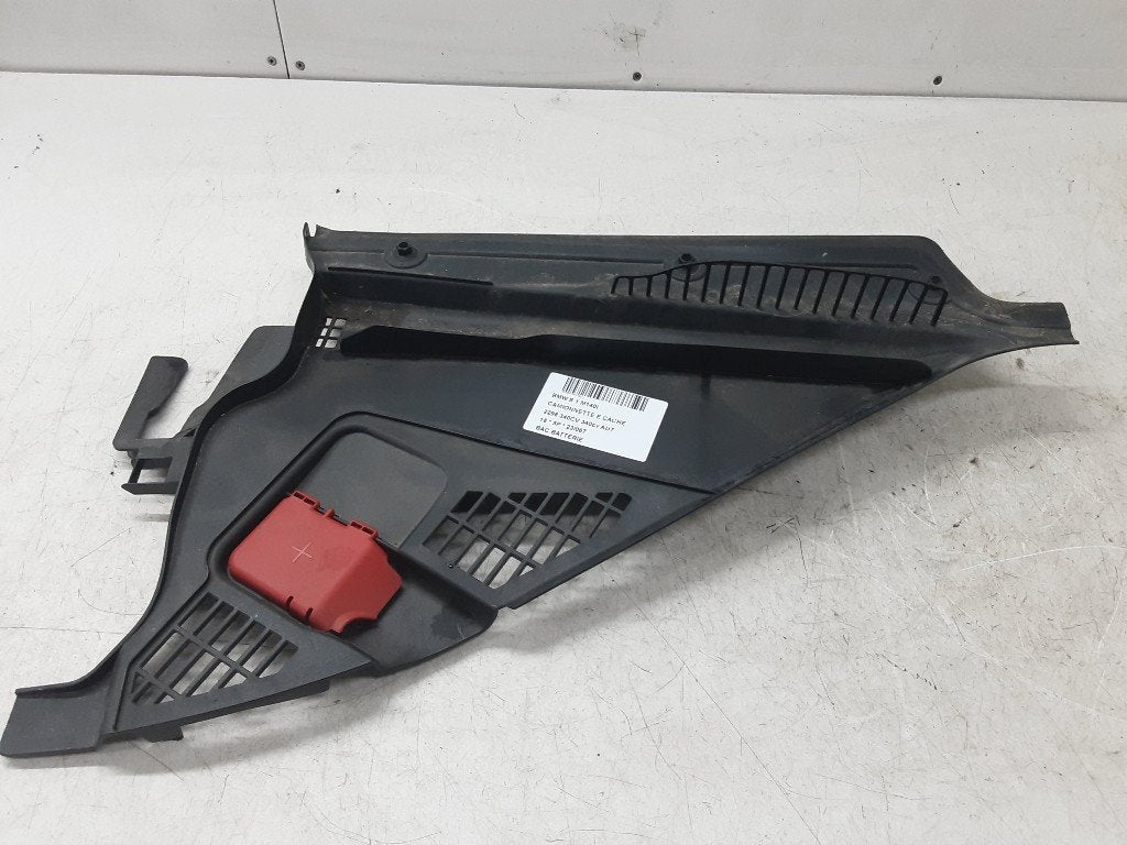 BAC A BATTERIE BMW 1 serie (F20) (01-2010/06-2019), Autos : Pièces & Accessoires, Utilisé, BMW, Petuelring 130
80809  München, DE