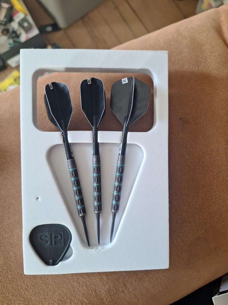 Target rob cross black 90% darts 22 gram, Verzenden