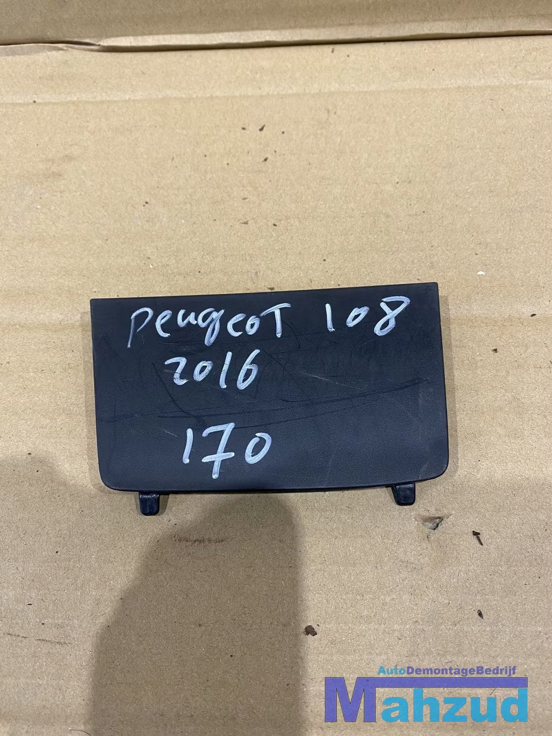 PEUGEOT 108 dashboard losse delen afdekkap 2014+ 677120h012, Taurusavenue 1
2132 LS  Hoofddorp, NL, Gebruikt, Contact.group@renault.com