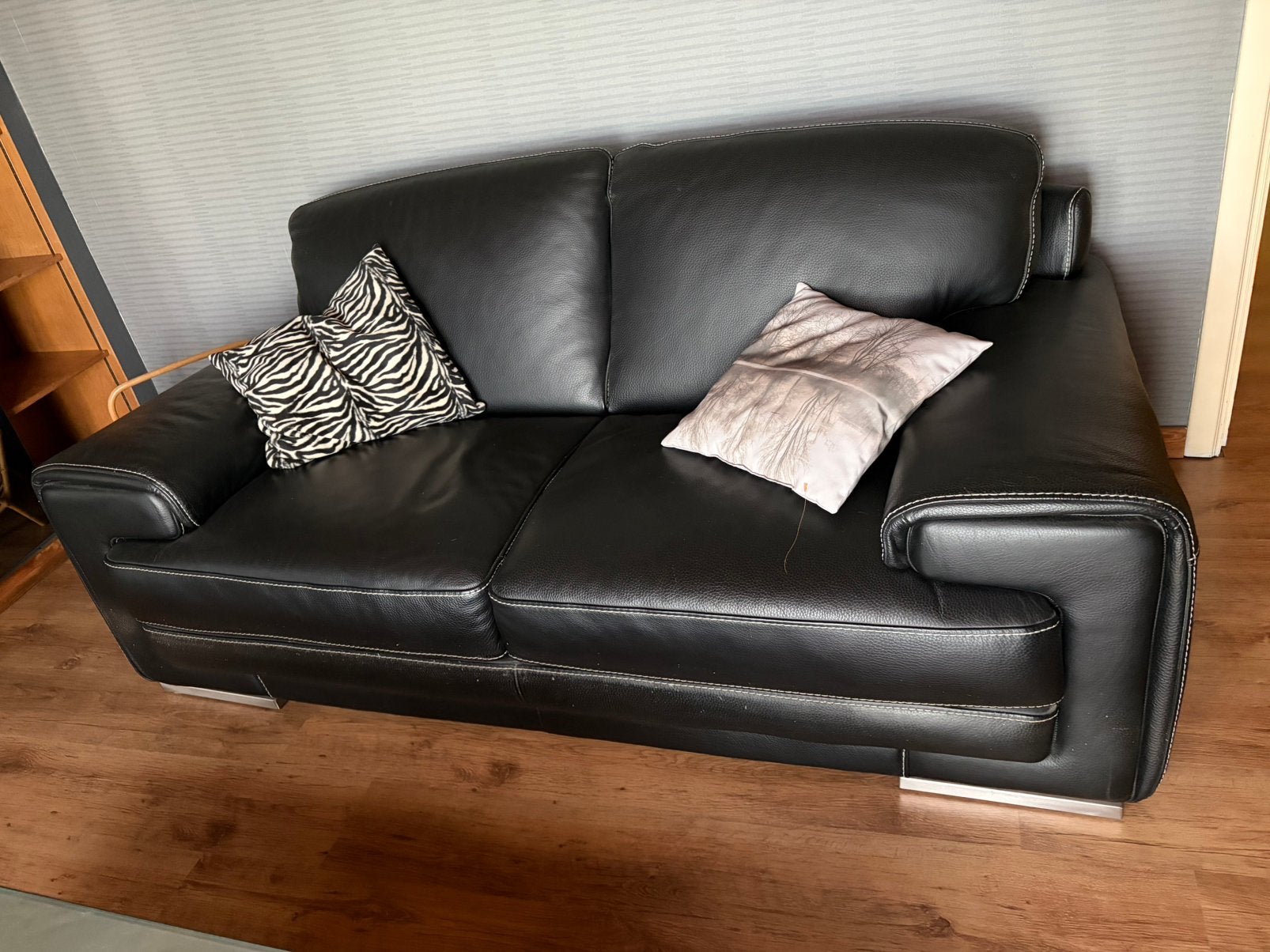 Fauteuil 2 places en cuir noir, Maison & Meubles, Enlèvement, Comme neuf