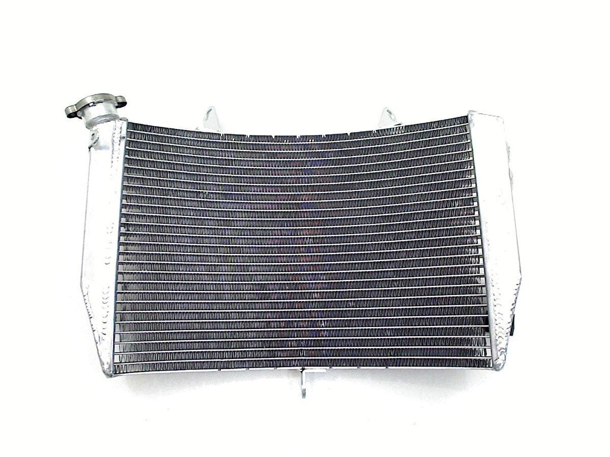 RADIATEUR EAU Yamaha YZF R1 2004-2006 (YZF-R1 5VY), Yamaha Motor Europe N.V., Utilisé, Customersupport@yamaha-motor.co.uk, Koolhovenlaan 101
1119 NC  Schiphol-Rijk, NL