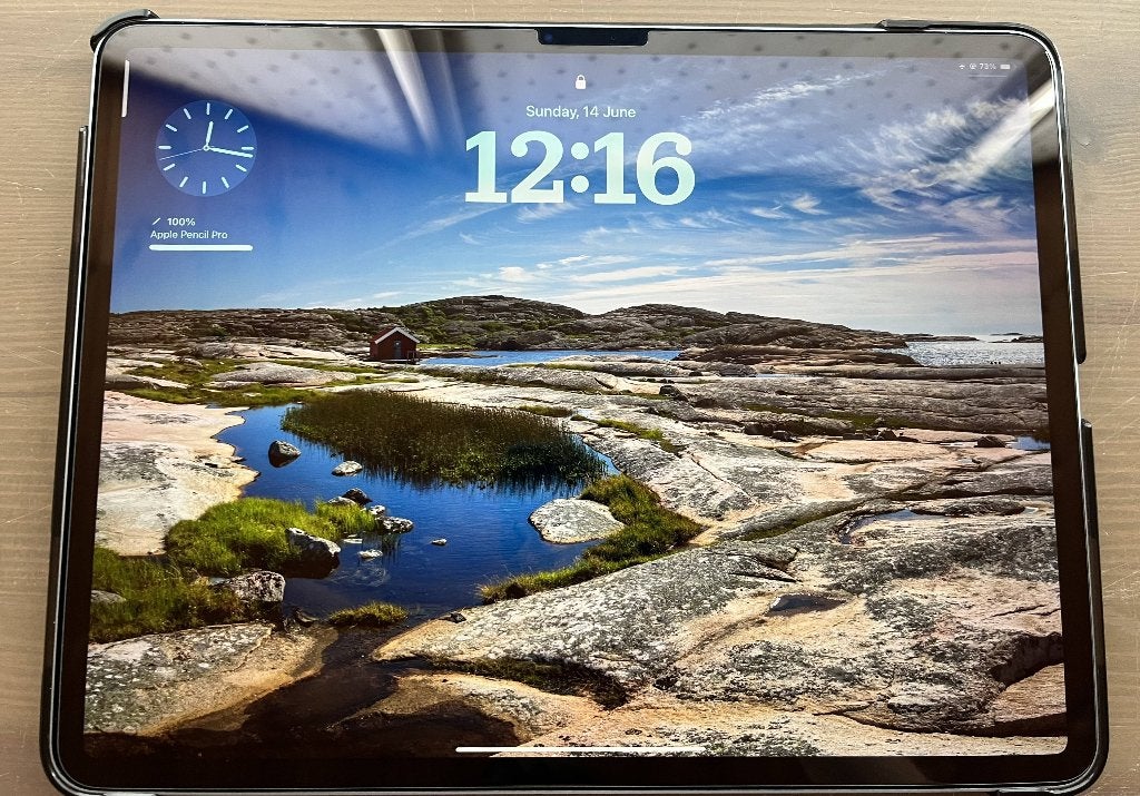 iPad Air 13" met M3 chip (2025) + toebehoren, Computers en Software, Apple iPads, Zo goed als nieuw, Apple iPad Air, Wi-Fi, 13 inch of meer
