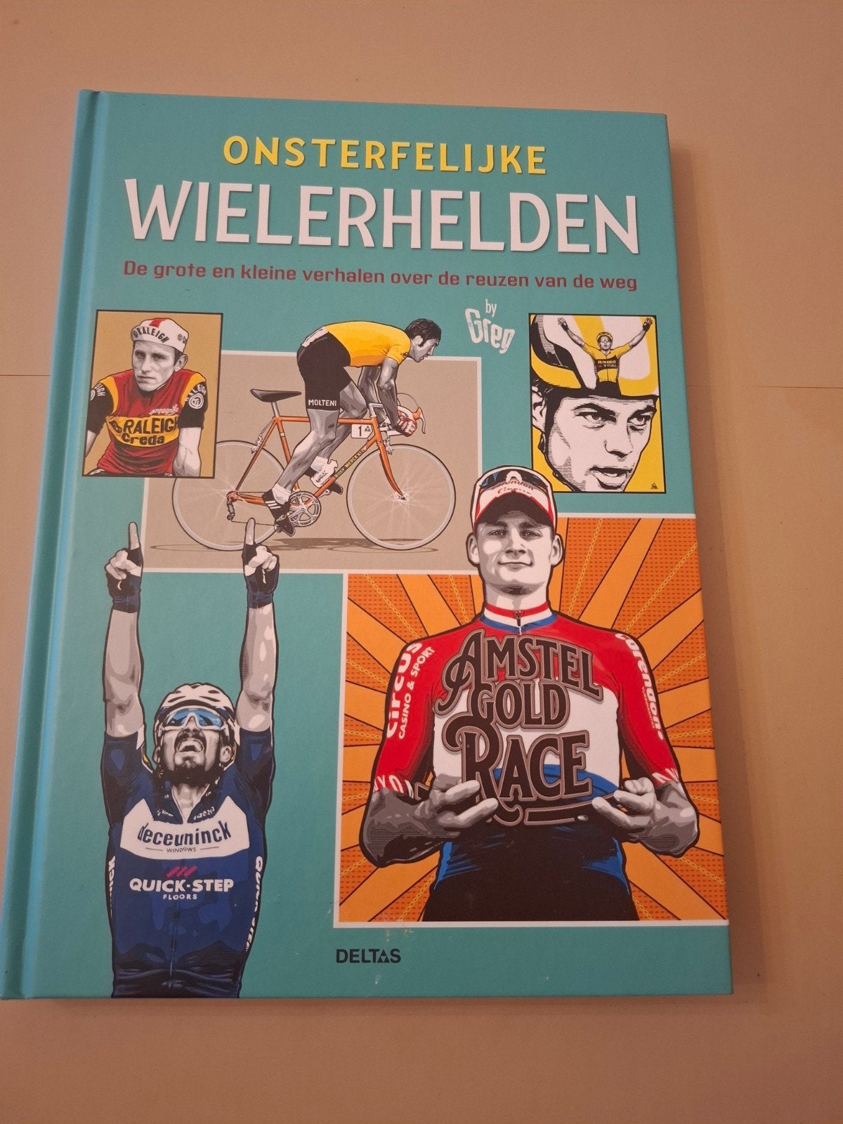 boek wielrennen wielerhelden, Ophalen of Verzenden
