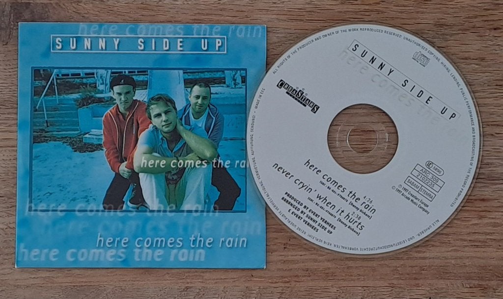 Sunny Side Up - Here Comes The Rain, Gebruikt, Eerste persing, Ophalen of Verzenden, Pop
