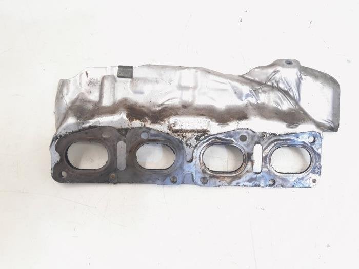 Bouclier thermique échappement d'un Mercedes B-Klasse, 3 mois de garantie, Utilisé, -, -