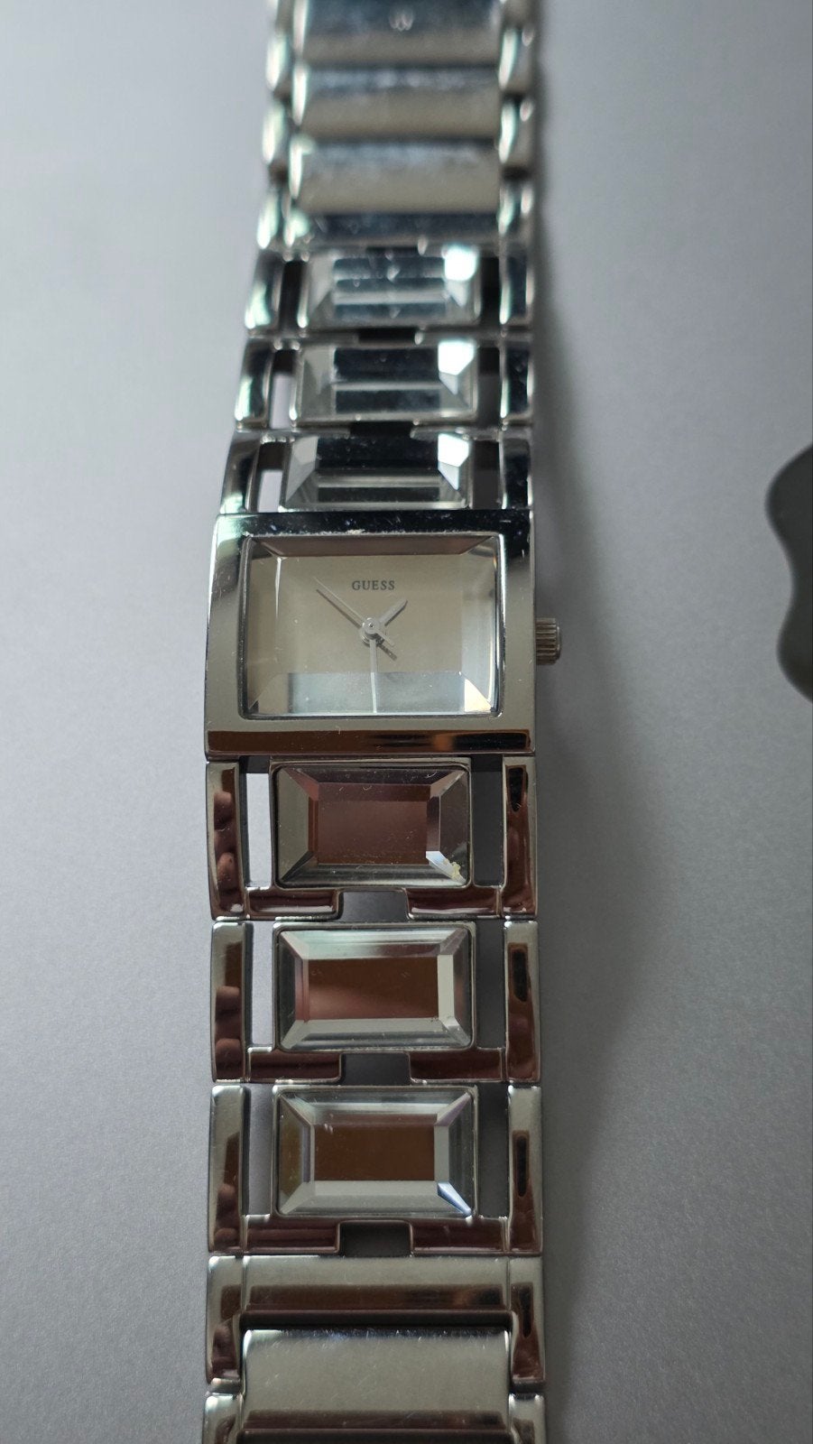 Nouvelle montre GUESS pour femme - Argent avec cristaux, Enlèvement ou Envoi, Guess