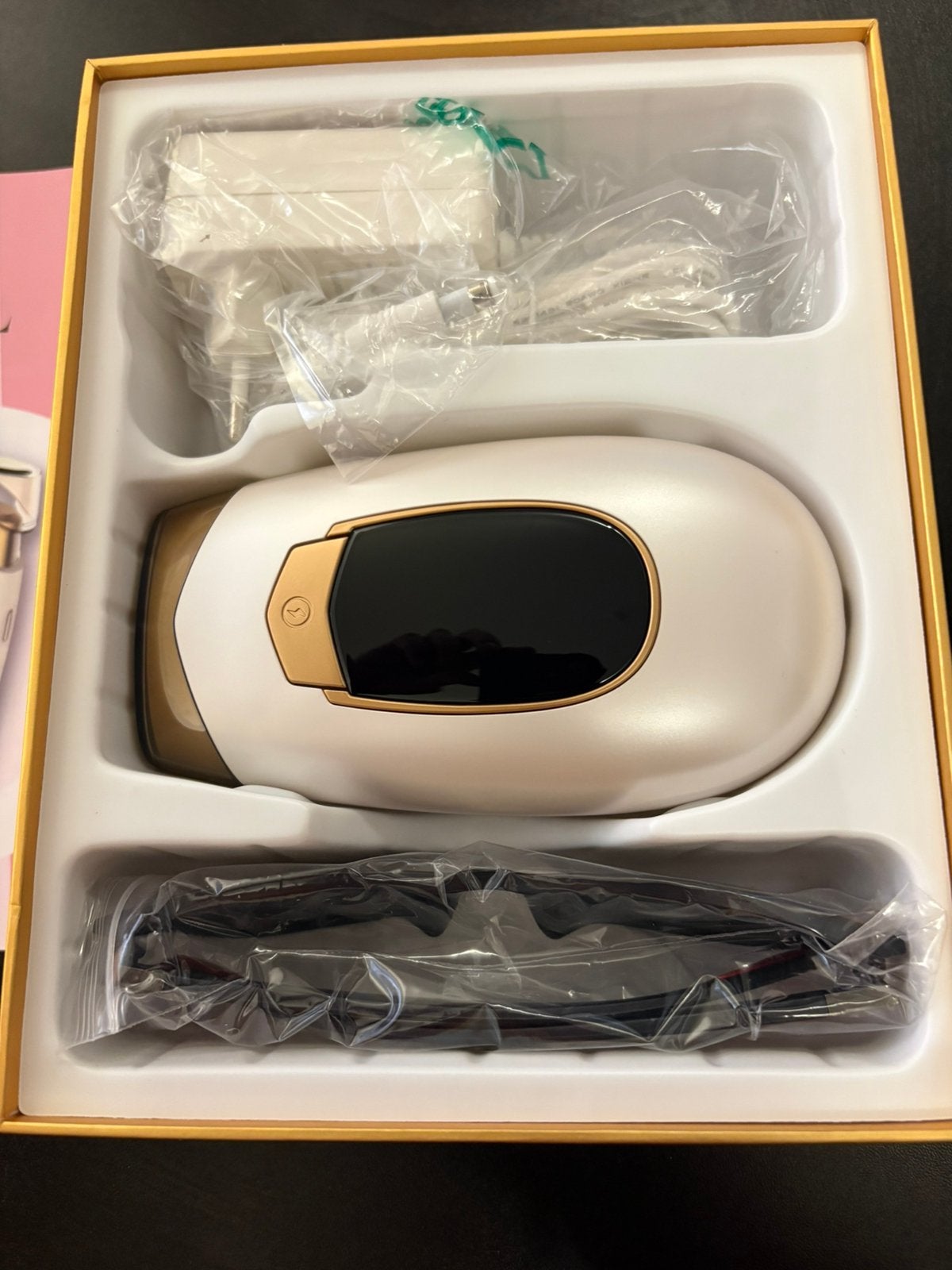 Épilateur à lumière pulsée IPL Lumina Pro – LumiSilk, Sports & Fitness, Enlèvement, Comme neuf