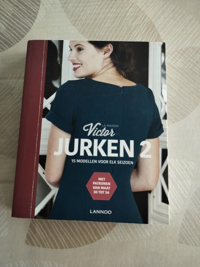 La Maison Victor - Jurken 2, Hobby en Vrije tijd, Ophalen of Verzenden