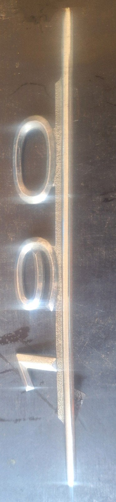 Mercedes-Benz 190 origineel kofferklep embleem, Enlèvement