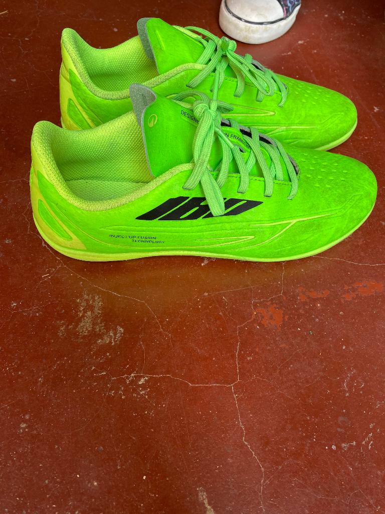 voetbalschoenen kind, Sport en Fitness, Voetbal, Ophalen, Gebruikt, Schoenen