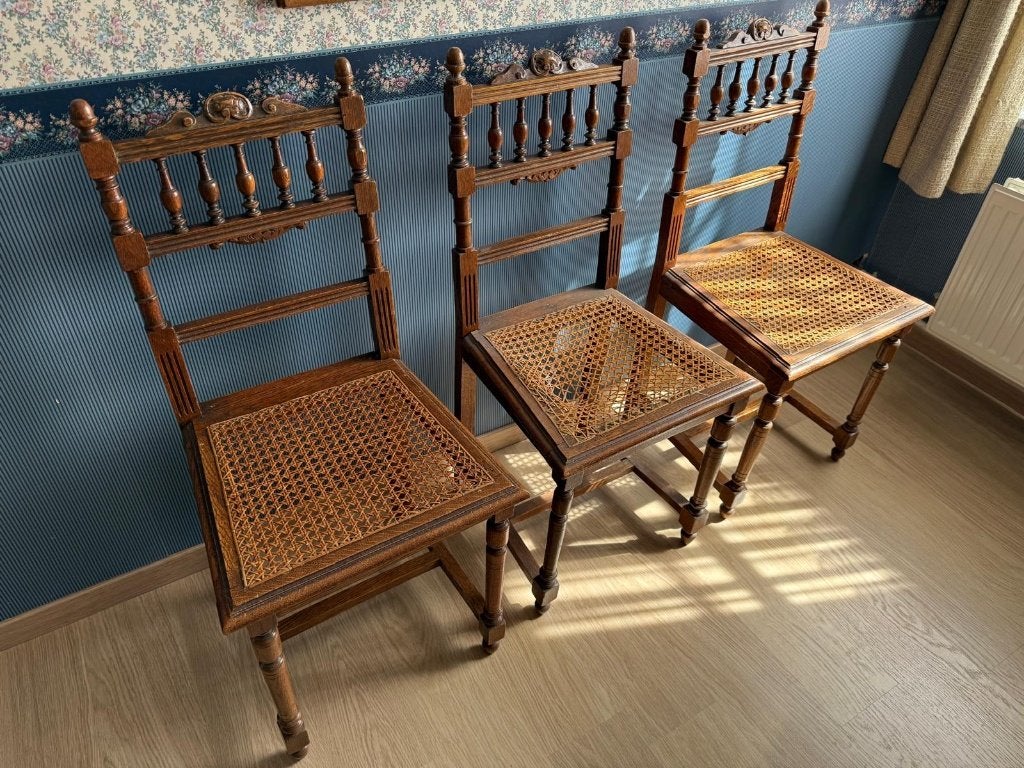 Houten stoel met rieten zitting, Ophalen, Gebruikt, Hout, Drie