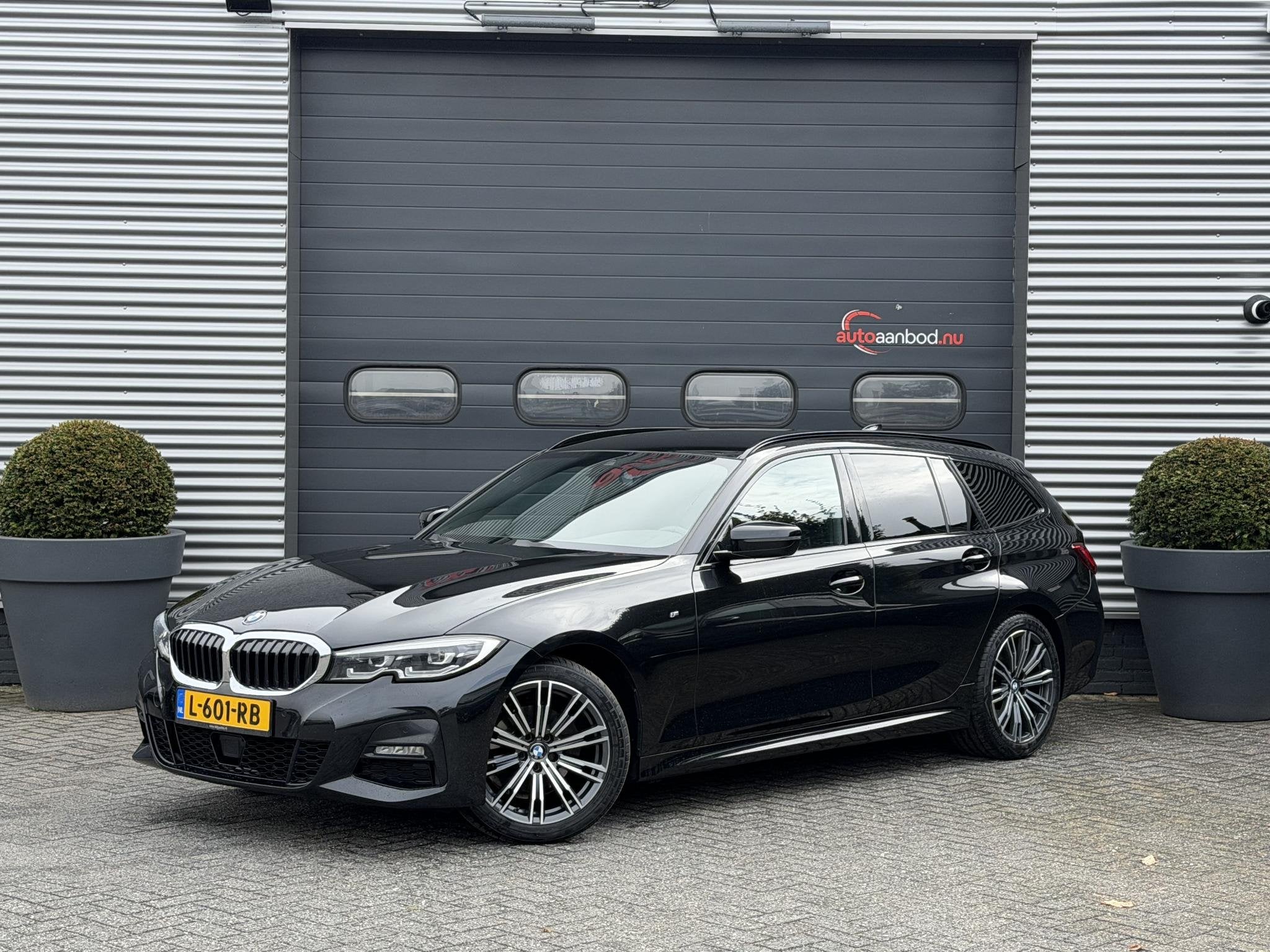 BMW 3 Serie Touring 320d High Executive (automatique), Autos, Cuir, Achat, 1800 kg, Euro 6
