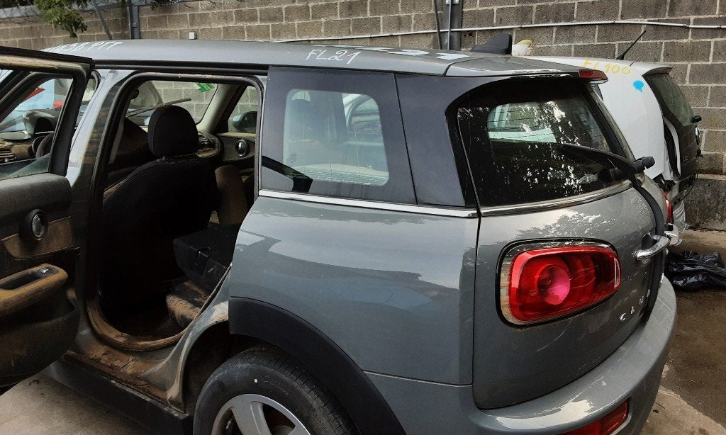 AILE ARRIÈRE GAUCHE Mini Clubman (F54) (01-2014/02-2024), Arrière, Garde-boue, Petuelring 130
80809  München, DE, Mini