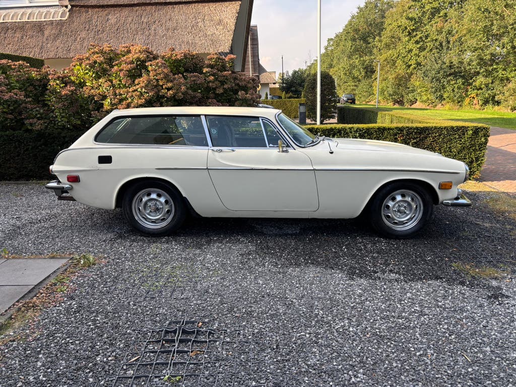 Volvo P1800 ES 1972 California White met handbak overdrive, foto 4