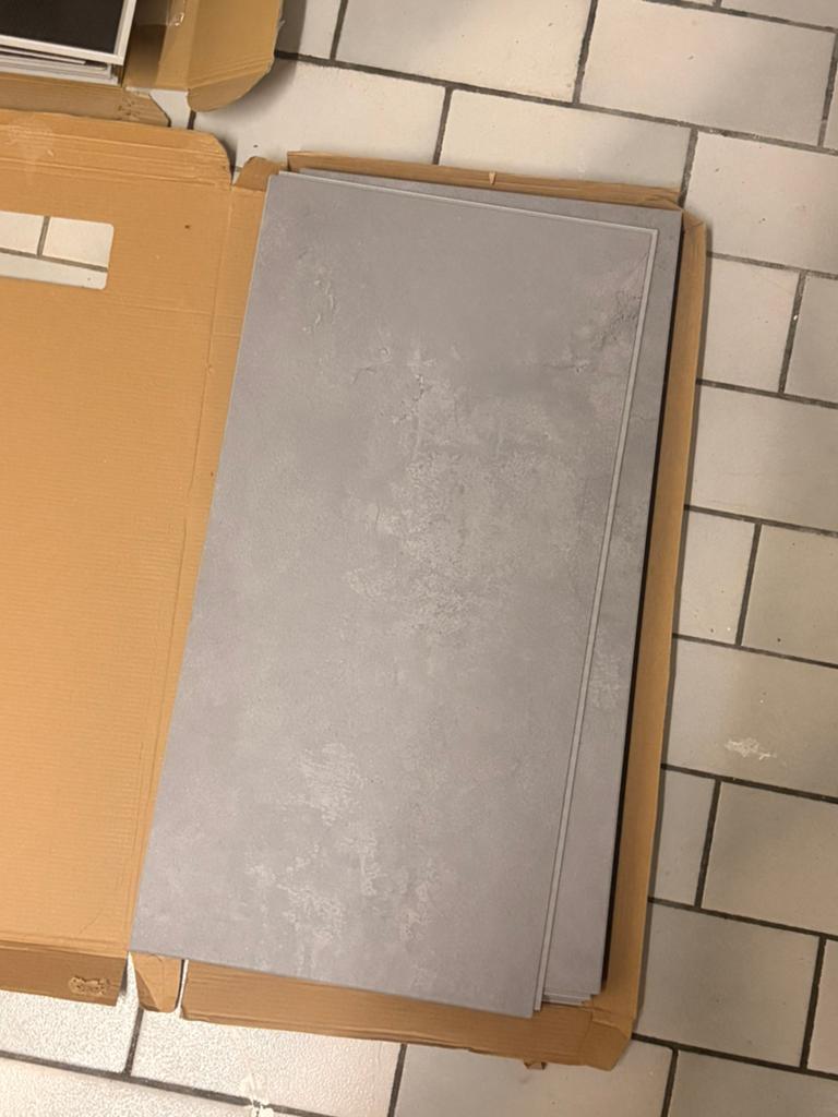 Vinyl vloer | 30.5x60 cm | VYGO Tiles Classic Grey Impermo, Ophalen of Verzenden, Zo goed als nieuw