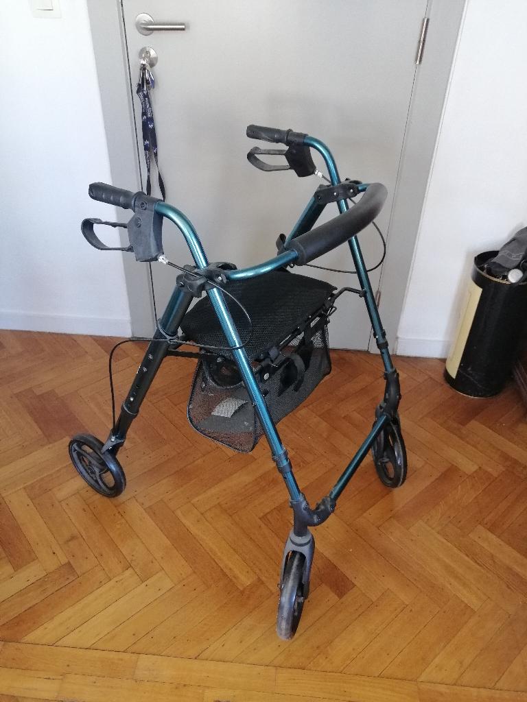 Déambulateur, Enlèvement, Comme neuf