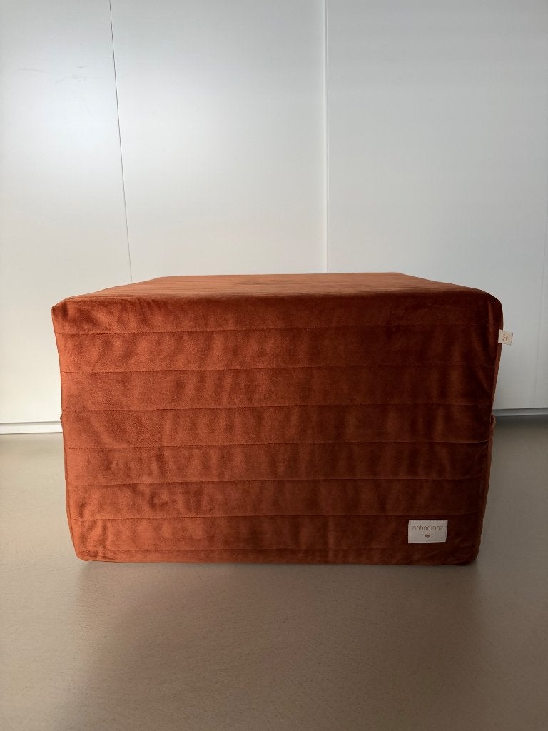 Poef/logeermatras Nobodinoz, Kinderen en Baby's, Ophalen, Overige merken, Overige kleuren, Zo goed als nieuw
