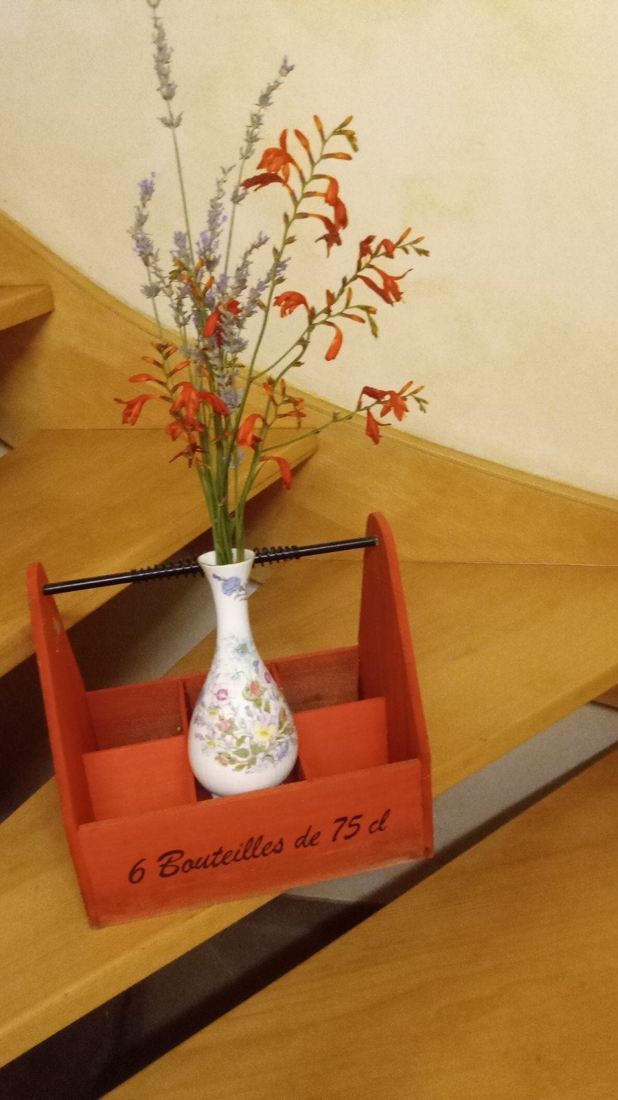 av porte bouteille de 6  de 75cl ou verres poignée en fer, Enlèvement ou Envoi, Moins de 5 bouteilles, Utilisé, Bois