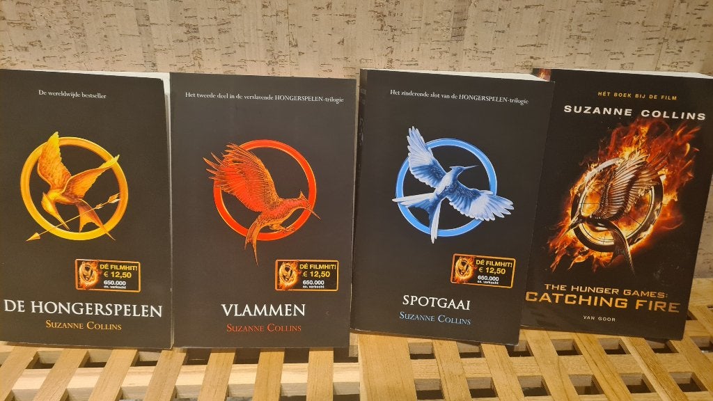 De hongerspelen |Vlammen |Spotgaai | Catching Fire, Boeken, Ophalen, Gelezen, Suzanne Collins