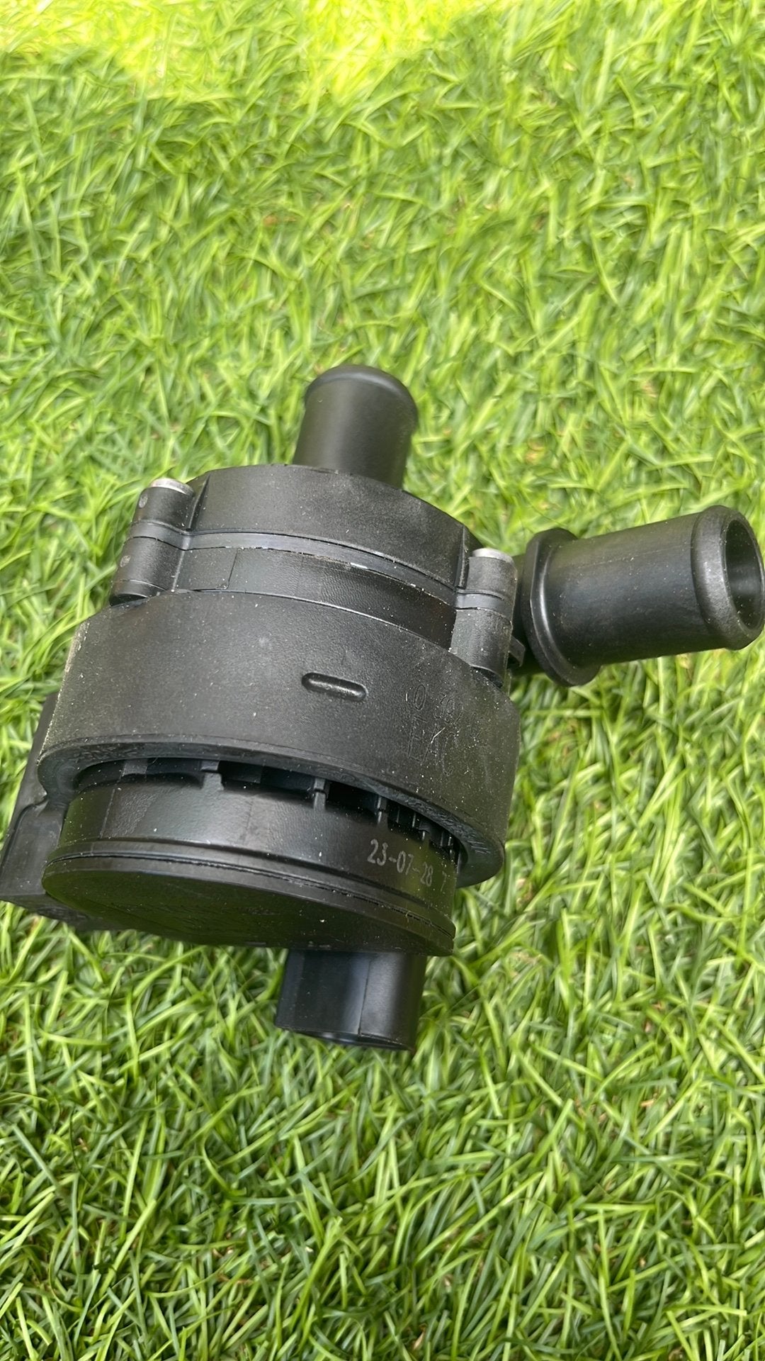 Pompe à eau auxiliaire électrique/pompe de circulation d'eau, Enlèvement, Nissan