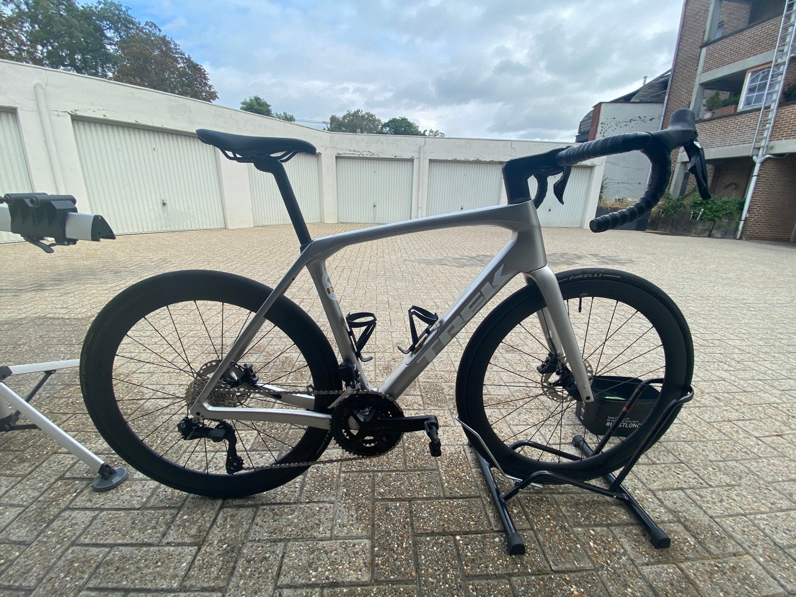 Trek Domane sl6 maat56, Vélos & Vélomoteurs, Vélos | Vélos de course, Neuf, Autres marques, 10 à 15 vitesses, Enlèvement