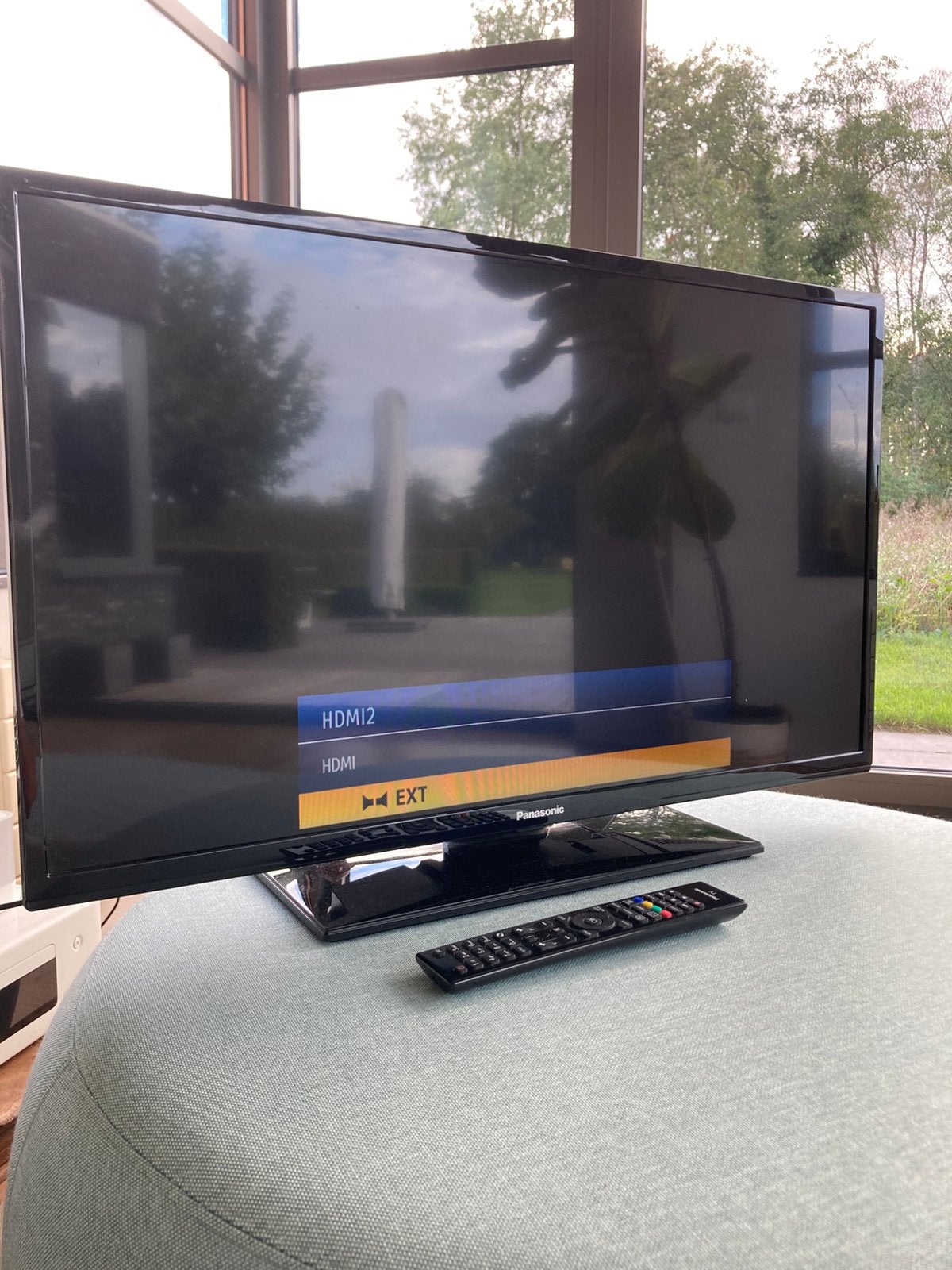 Panasonic 32 inch LCD TV, Ophalen, Zo goed als nieuw, LCD