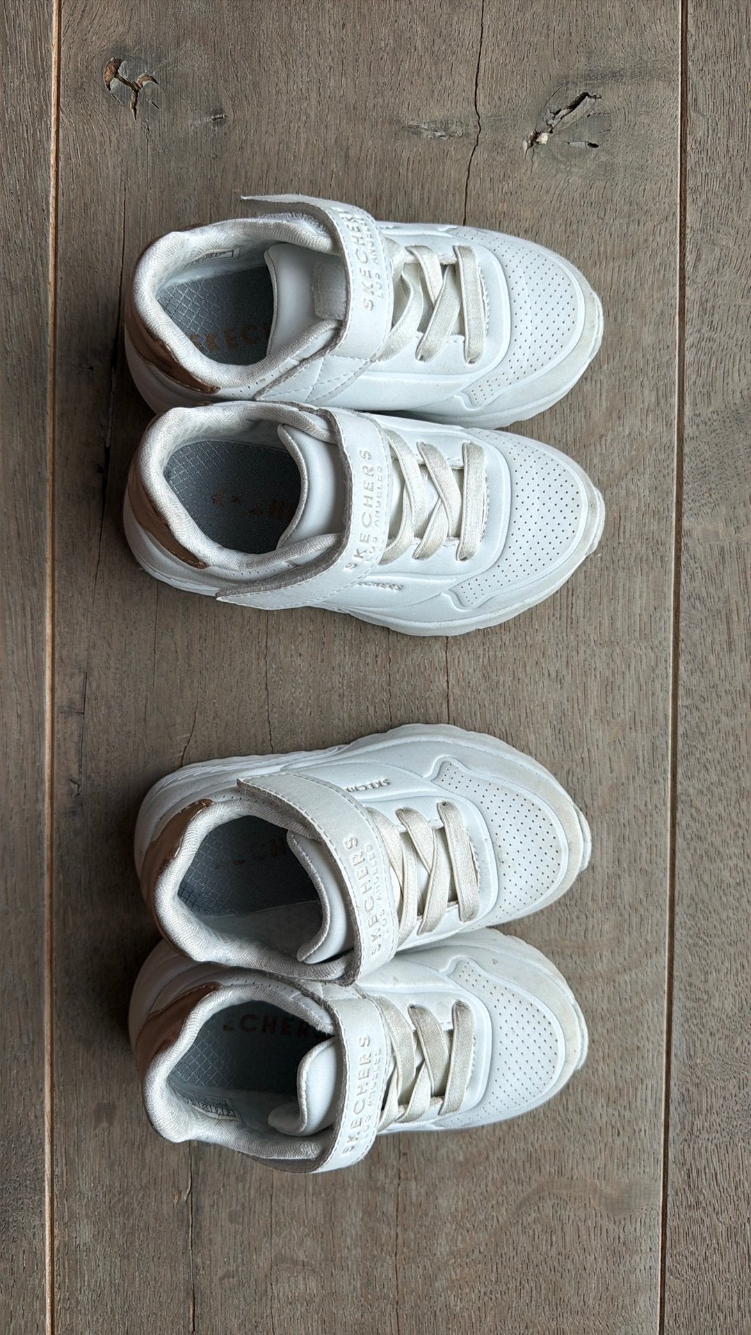 Skechers wit - Maat 22 of 23, Kinderen en Baby's, Ophalen of Verzenden, Gebruikt