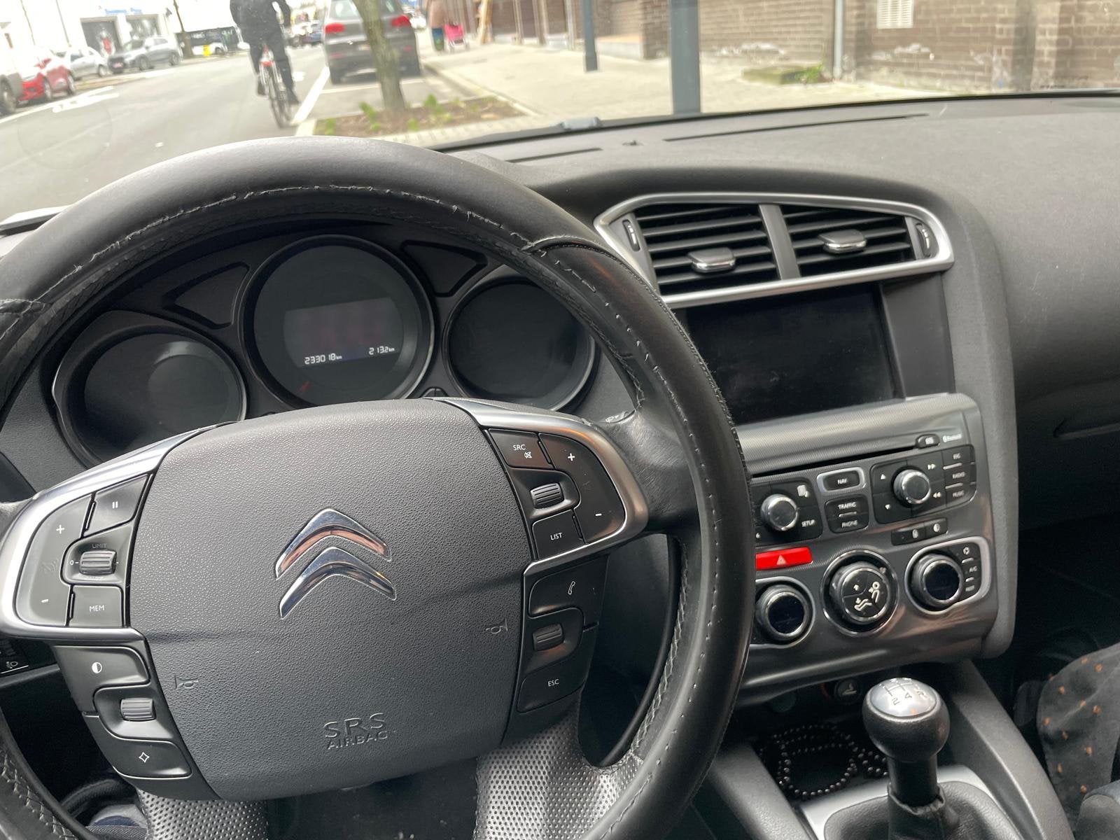 Citroën C4 1.6 diesel, Autos, Achat, Boîte manuelle, Entretenue par le concessionnaire, 5 portes