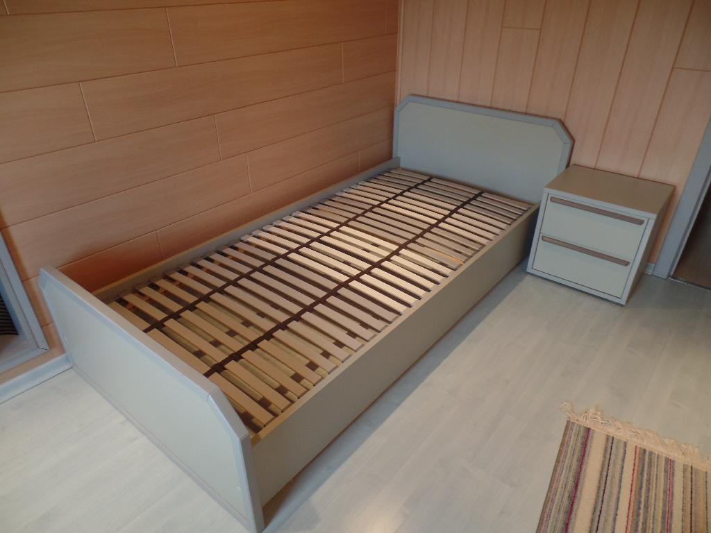 eenpersoonsbed, Huis en Inrichting, Slaapkamer | Bedden, Ophalen, Gebruikt, 90 cm, Eenpersoons