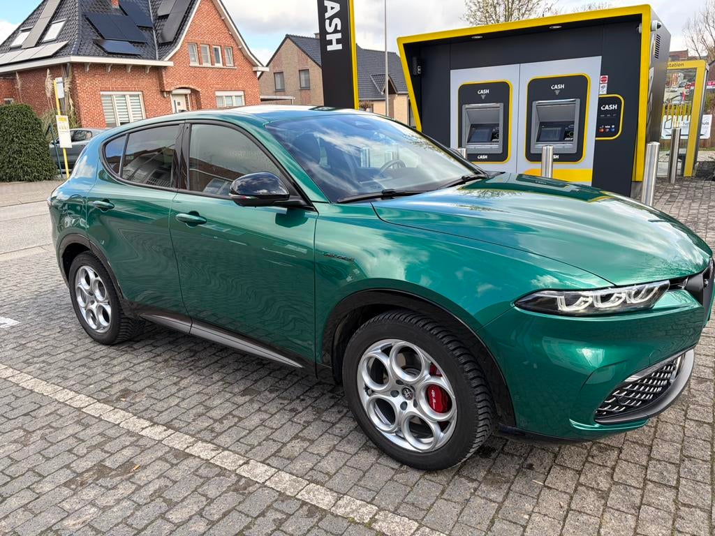 Alfa Romeo Tonale Veloce 160pk MHEV, Auto's, 4 cilinders, Leder, Dealer onderhouden, SUV of Terreinwagen