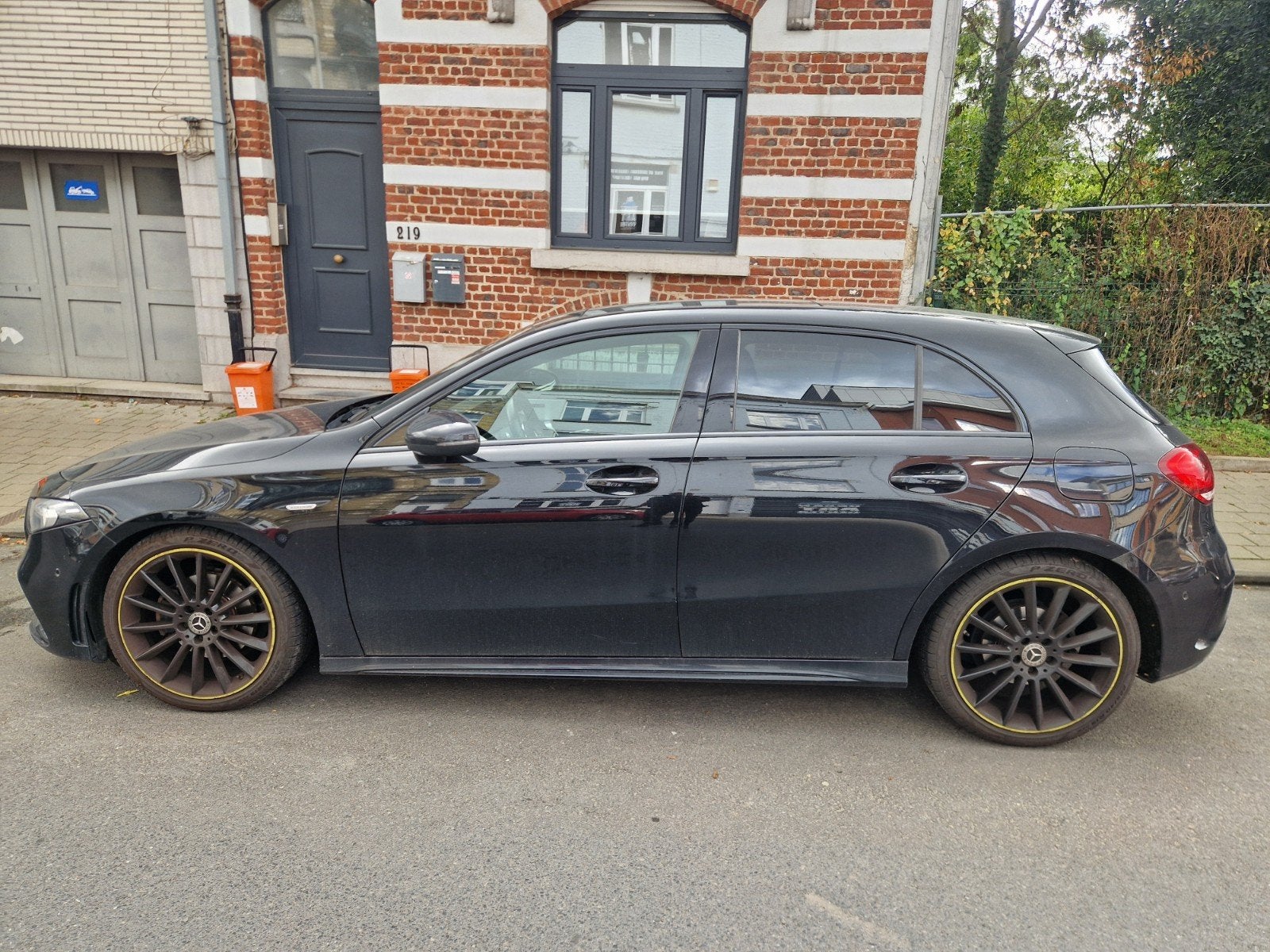 MERCEDES A 180D Édition AMG line  2019, Autos, Achat, Euro 6, Noir, 5 portes