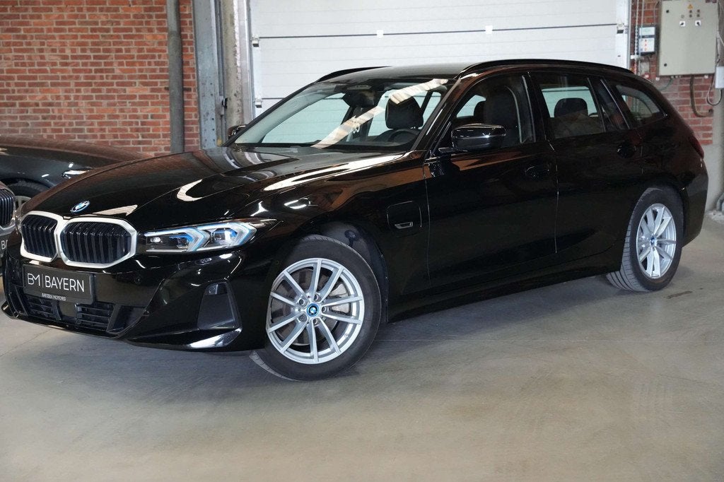 BMW 320 eA PHEV Plug in Hybride Benzine Automaat Garantie, Auto's, BMW, Automaat, 1998 cc, Stof, Gebruikt