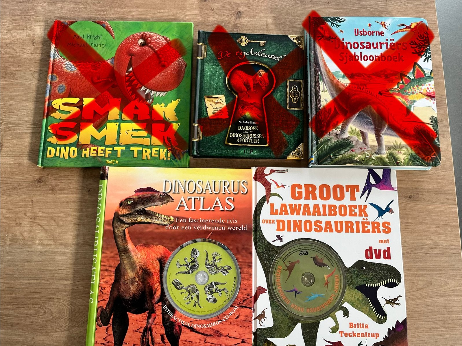 Prentenboeken /weetboeken thema dino’s voor oudere kleuters, Ophalen of Verzenden, Zo goed als nieuw, Prentenboek