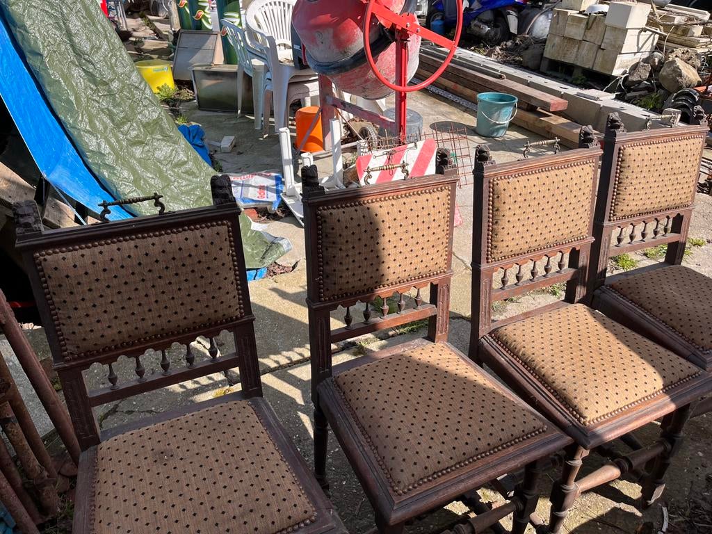 Stoelen, Ophalen