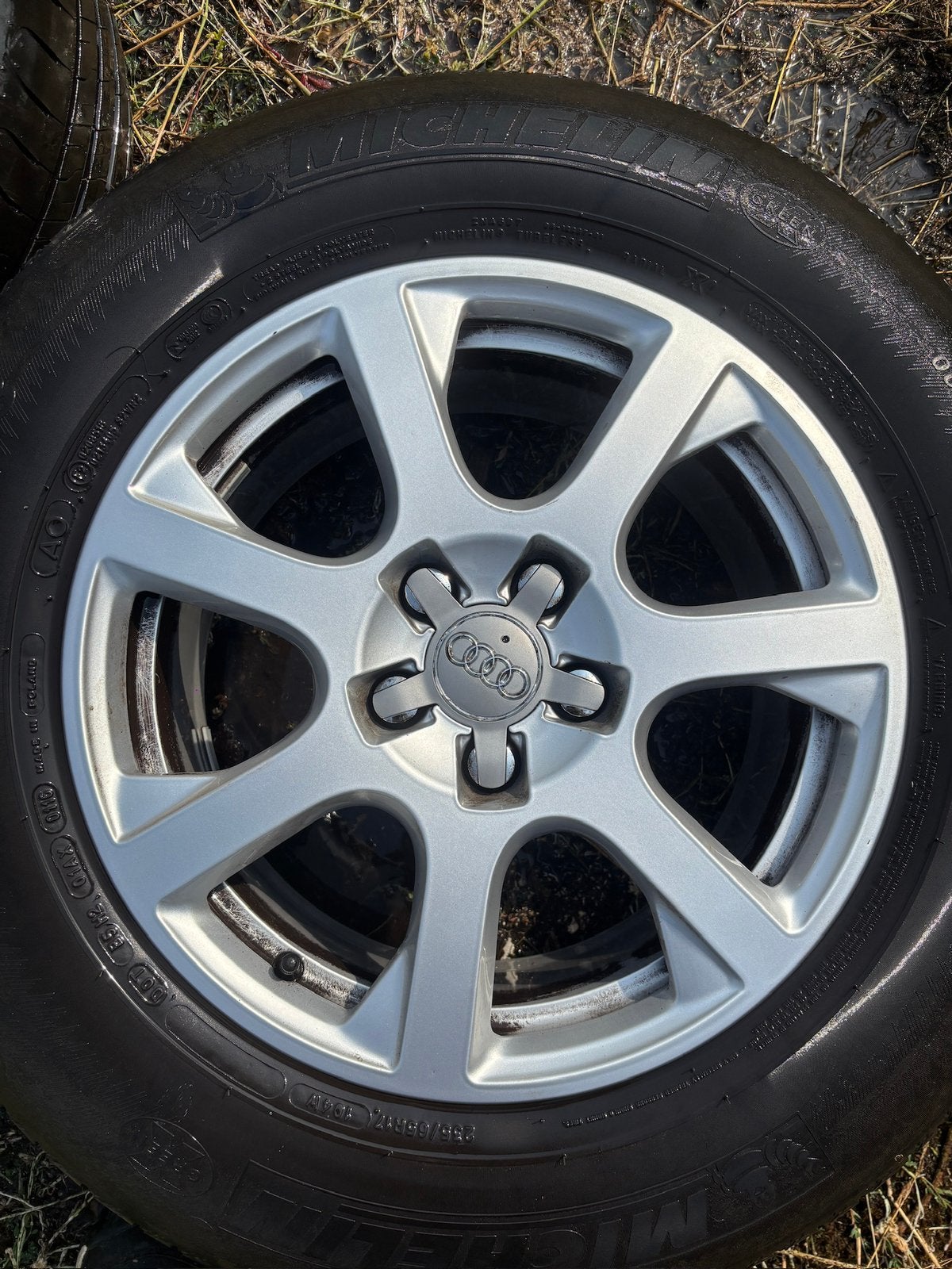 4 velgen audi Q5 met banden, alle aanbiedingen welkom, Ophalen, 17 inch, Banden en Velgen