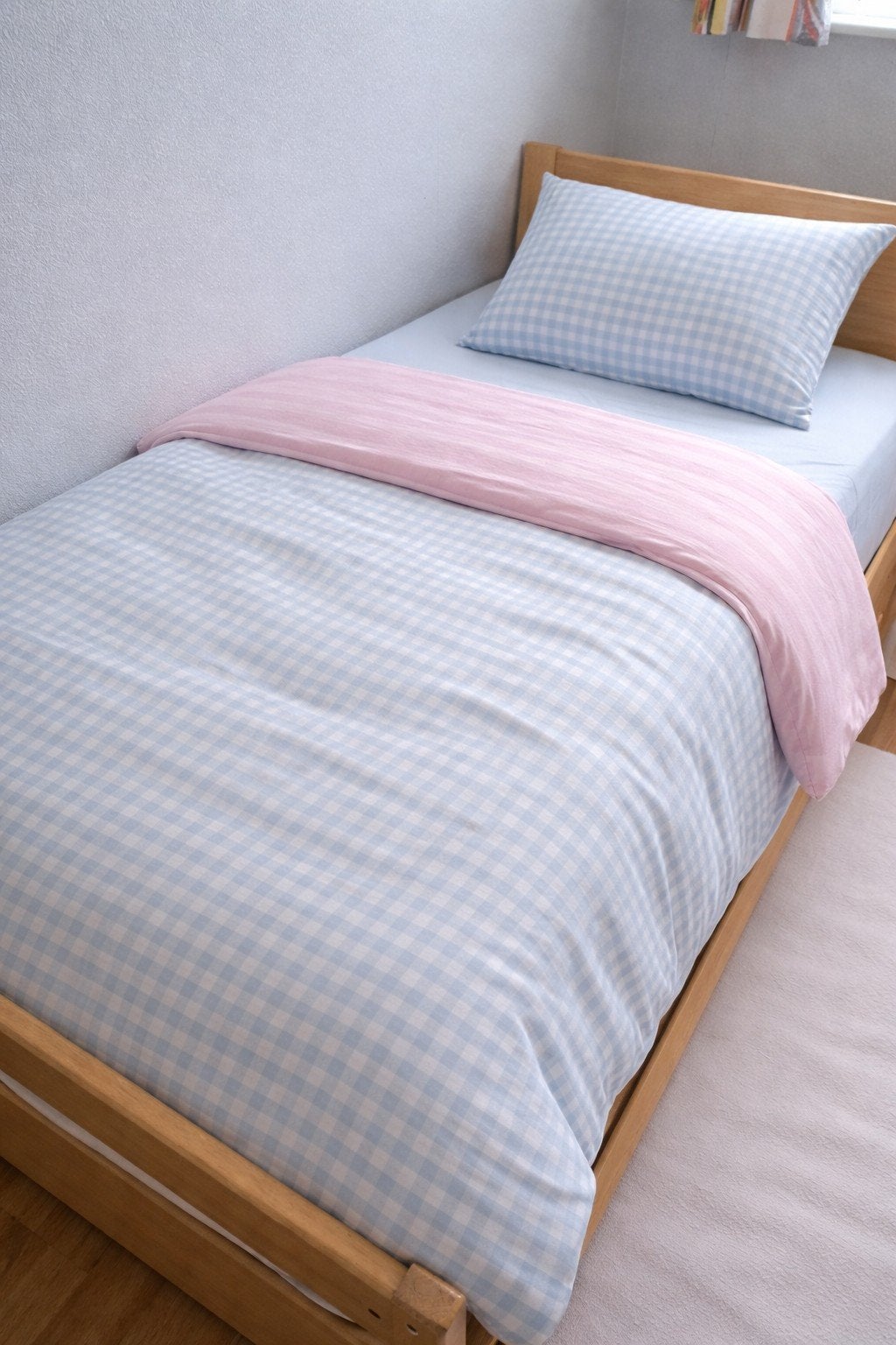 Eenpersoons bed met schuif ( extra bed of opbergruimte), Ophalen, Eenpersoons