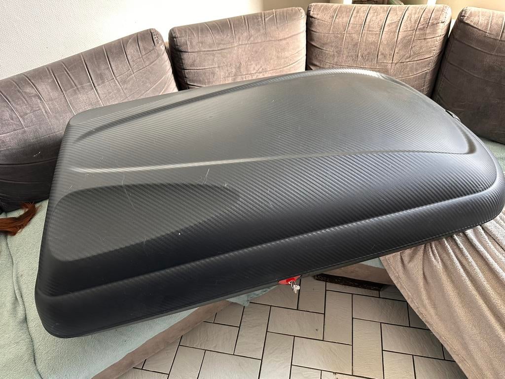 Coffre de toit Art Plast 320L - Look Carbone, Autos : Divers, Coffres de toit, Enlèvement, Comme neuf