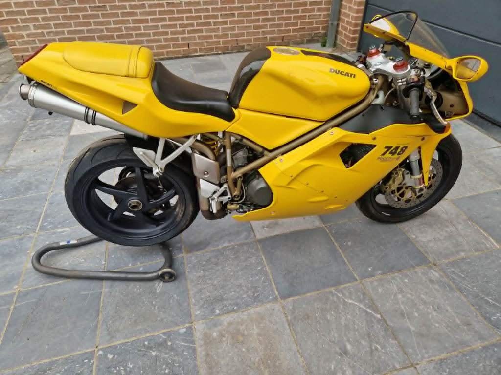 Ducati 748 Jaune, Permis Moto A, Occasion, Plus de 35 kW, Échappement sport