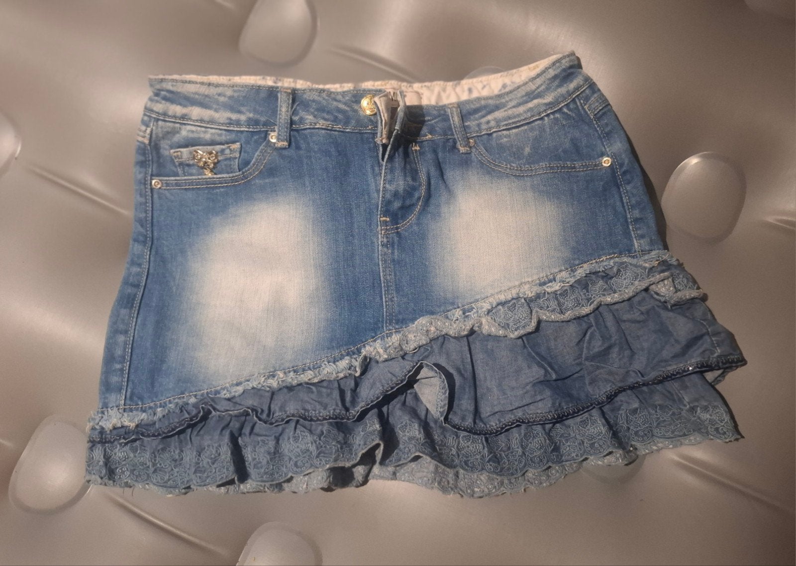 Prachtige spijkerrok Fracomina T36 in nieuwstaat met ruches, Kleding | Dames, Spijkerbroeken en Jeans, Fracomina, Blauw, Ophalen of Verzenden