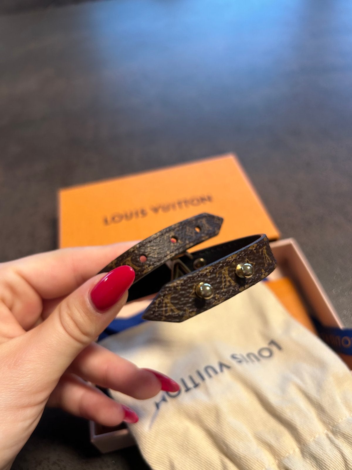 Iconic Bracelet Louis Vuitton, Enlèvement ou Envoi, Comme neuf